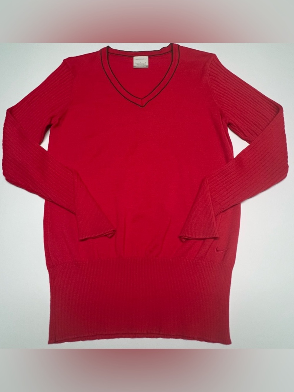 NIKE Golf Red V-Neck Sweater Women’s Large Ribbed Sleeve Lightweight Pullover - Picture 2 of 7